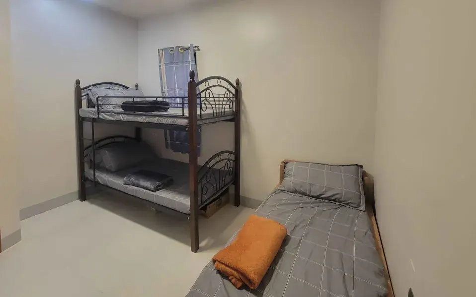 Bedroom2 2